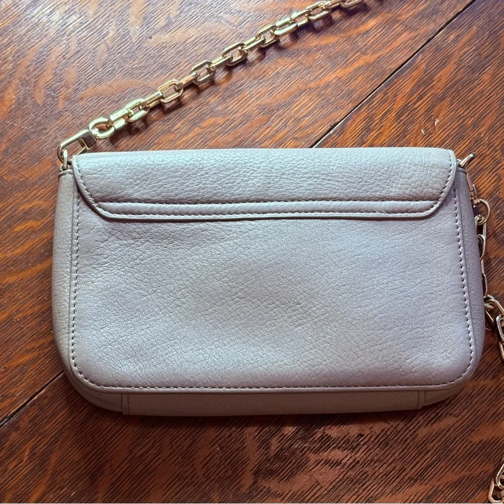 Tory Burch beige Leather Crossbody Bag with Goldtone Very Good Condition